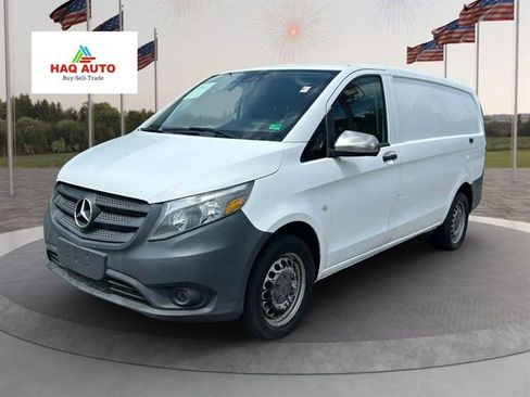 Used 2016 Mercedes-Benz Metris image 1