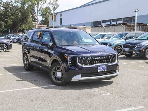 New 2026 Kia Carnival EX image 2