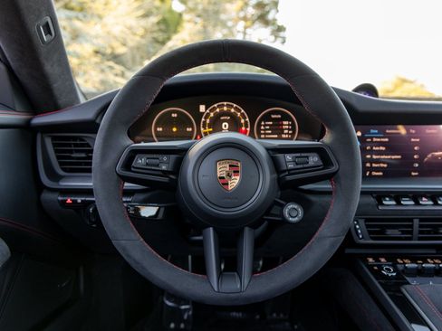 Certified 2026 Porsche 911 GT3 RWD image 34