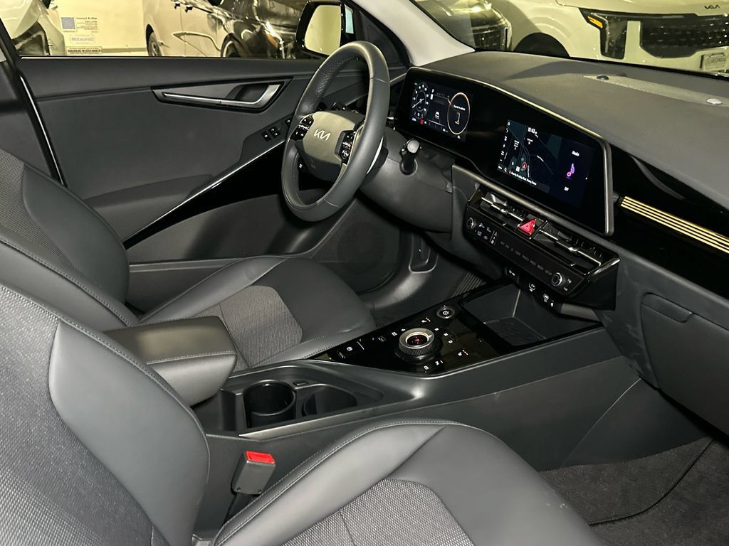 New 2026 Kia Niro Wind w/ Wind Preserve Package FWD image 14