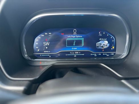 Used 2024 Chevrolet Tahoe LT image 10