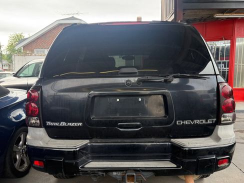Used 2004 Chevrolet TrailBlazer LS w/ LS Preferred Equipment Group RWD image 4