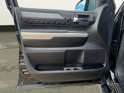 Used 2017 Toyota Tundra Platinum AWD/4WD image 9