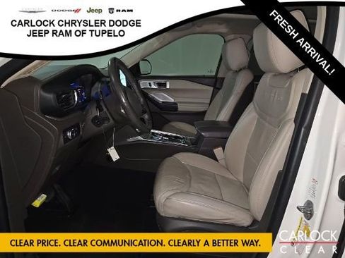 Used 2020 Ford Explorer Platinum w/ Premium Technology Package AWD/4WD image 6