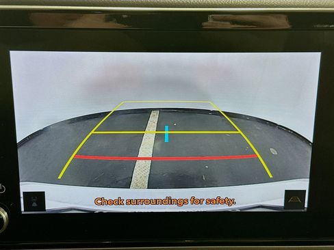 Used 2025 Toyota Camry LE image 23