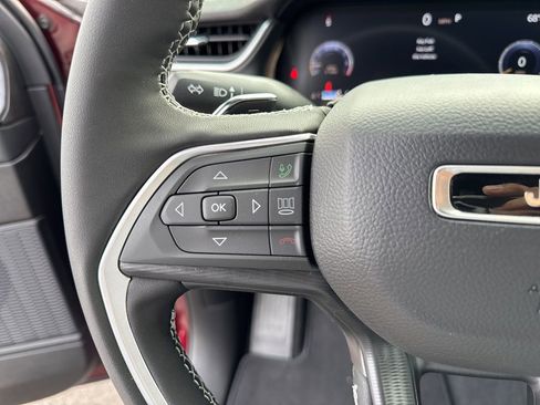 New 2025 Jeep Grand Cherokee L Altitude image 54