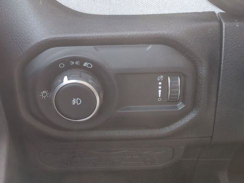 Used 2024 Jeep Wrangler Sport image 15