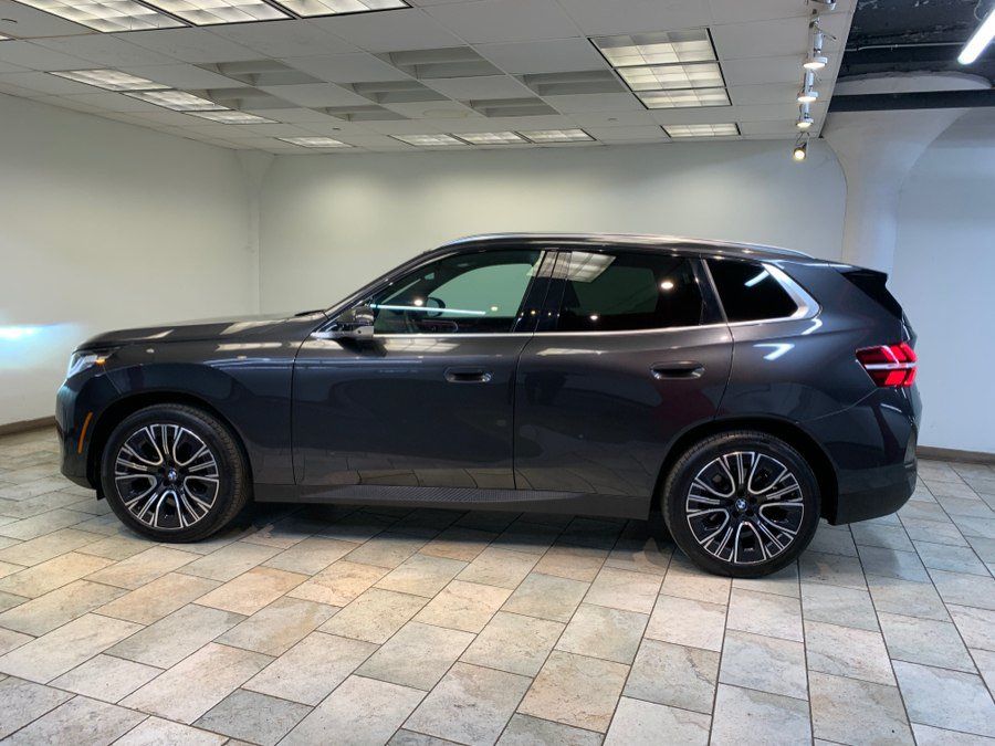 Used 2025 BMW X3 xDrive30i w/ Premium Package AWD/4WD image 4