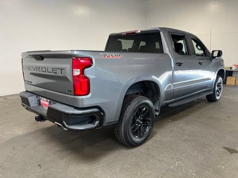 Used 2022 Chevrolet Silverado 1500 LT Trail Boss w/ LPO, Dark Essentials Package AWD/4WD image 3