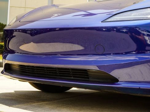 Used 2025 Tesla Model 3 Long Range RWD image 2