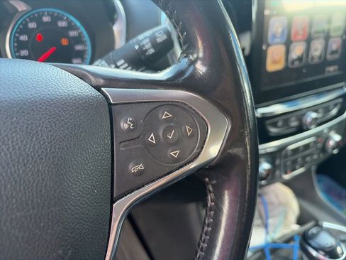 Used 2019 Chevrolet Traverse LT FWD image 14