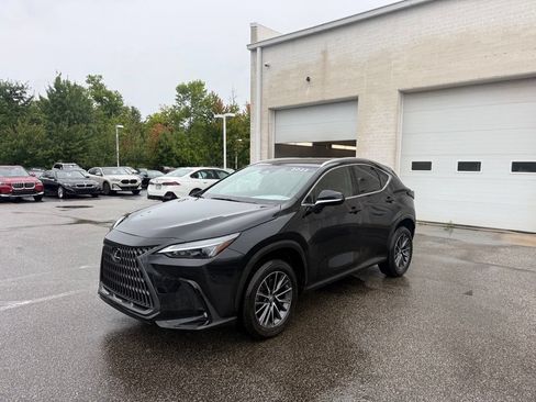 Used 2022 Lexus NX 250 FWD w/ Towing Package (2000 Lbs) image 3