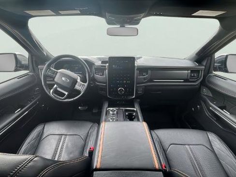 Certified 2024 Ford Expedition Max Platinum AWD/4WD image 9