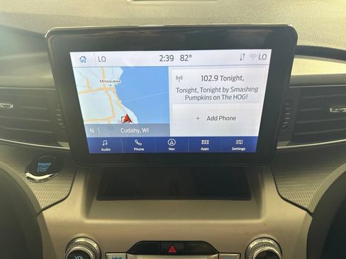 Used 2024 Ford Explorer XLT w/ Equipment Group 202A AWD/4WD image 34