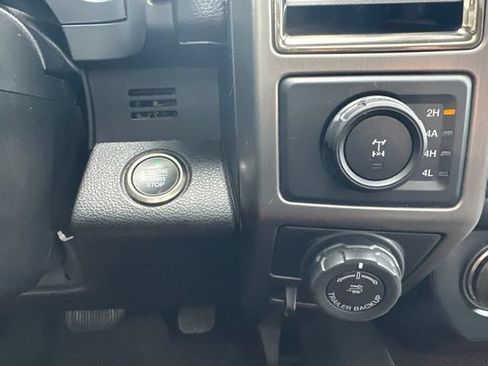 Used 2017 Ford F150 Raptor w/ Equipment Group 802A Luxury AWD/4WD image 23