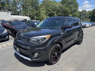 Used 2018 Kia Soul + image 1