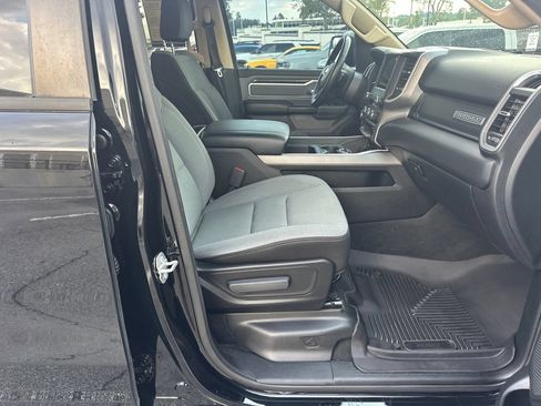 Used 2020 RAM 1500 Big Horn AWD/4WD image 13