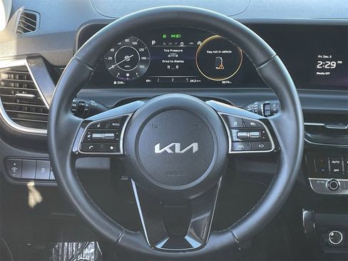 Certified 2024 Kia Seltos S image 21