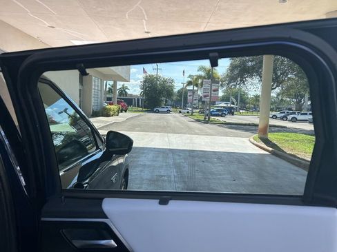 New 2025 Mitsubishi Outlander SEL image 34