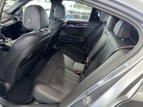 Used 2023 BMW 530e w/ Premium Package RWD image 15