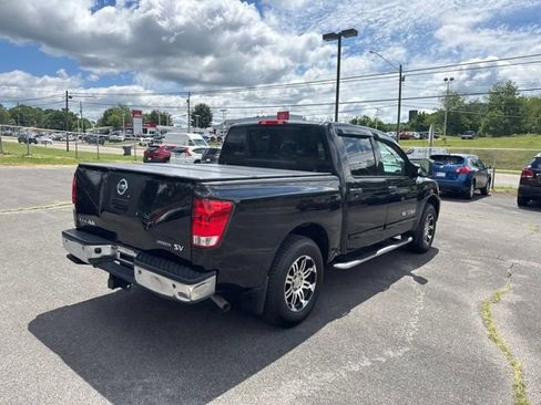 Used 2012 Nissan Titan SV w/ SV Premium Utility Pkg RWD image 8