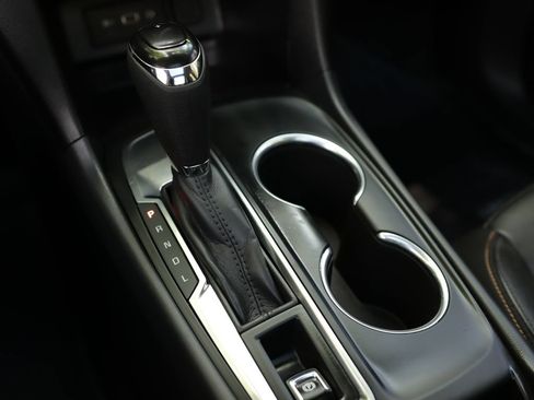 Used 2021 Chevrolet Equinox LT FWD image 17