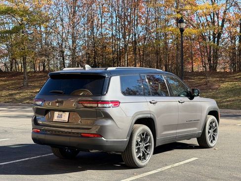 New 2025 Jeep Grand Cherokee L Limited image 7
