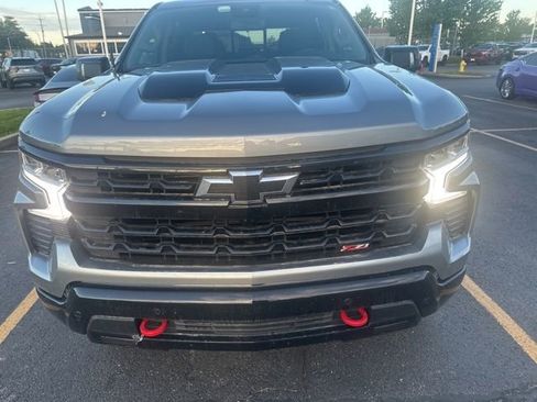 Used 2024 Chevrolet Silverado 1500 LT Trail Boss w/ LT Trail Boss Premium Package AWD/4WD image 5