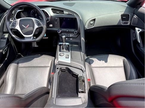 Used 2016 Chevrolet Corvette Stingray Convertible RWD image 13
