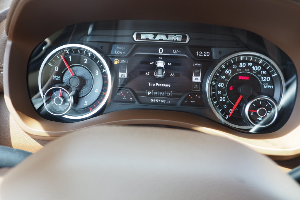 Used 2020 RAM 3500 Laramie AWD/4WD image 25