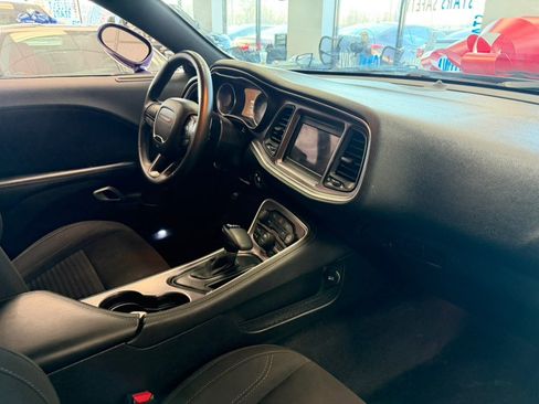 Used 2018 Dodge Challenger SXT w/ Super Sport Group (SS/T) image 24