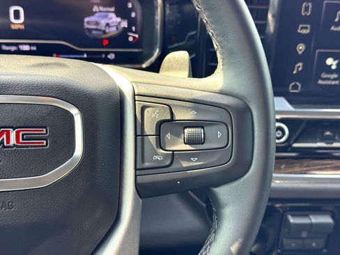 Used 2024 GMC Sierra 1500 Elevation w/ Elevation Premium Package AWD/4WD image 23