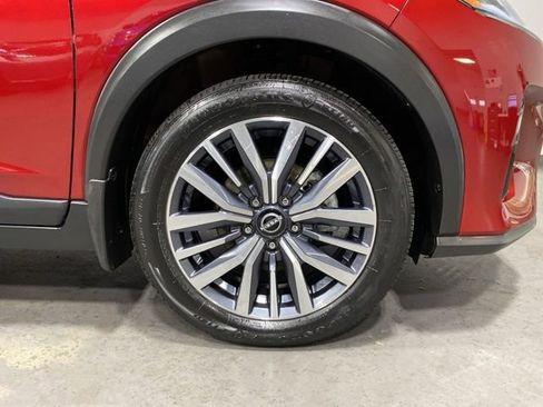 Certified 2024 Nissan Kicks SR w/ SR Premium Package FWD image 28