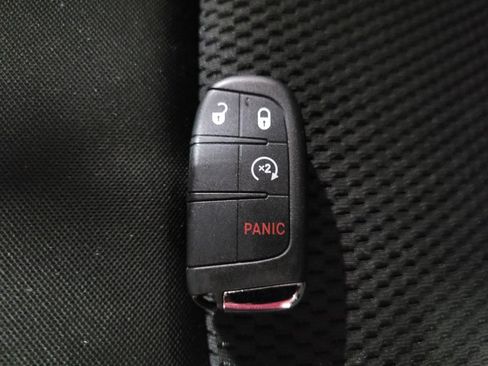 Used 2019 Jeep Renegade Altitude w/ Quick Order Package 22M image 32