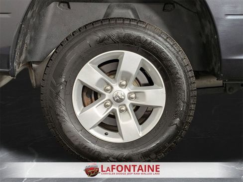 Used 2020 RAM 1500 Classic SLT image 27