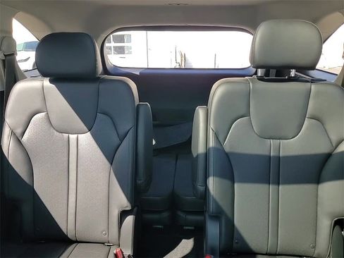 Certified 2022 Kia Sorento X-Line EX image 21