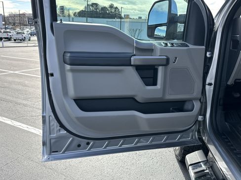 Used 2021 Ford F250 XLT w/ XLT Premium Package image 10