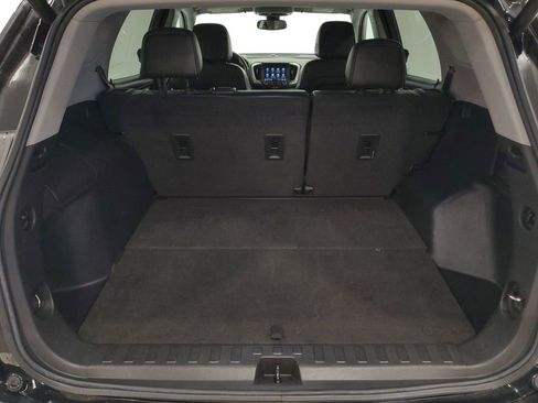 Used 2023 GMC Terrain SLT image 23