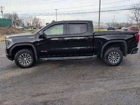 Used 2022 GMC Sierra 1500 AT4 AWD/4WD image 3