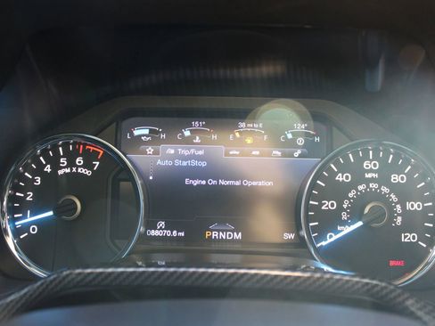 Used 2018 Ford F150 Lariat w/ Equipment Group 502A Luxury image 22