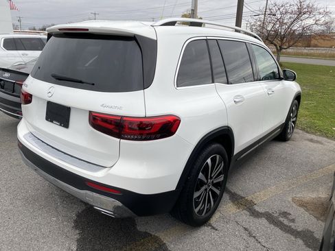 Used 2023 Mercedes-Benz GLB 250 4MATIC image 7