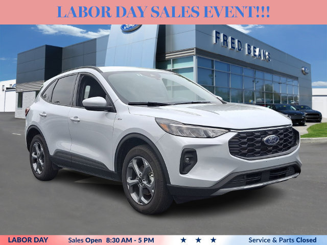 Certified 2025 Ford Escape ST-Line Select AWD/4WD image 1