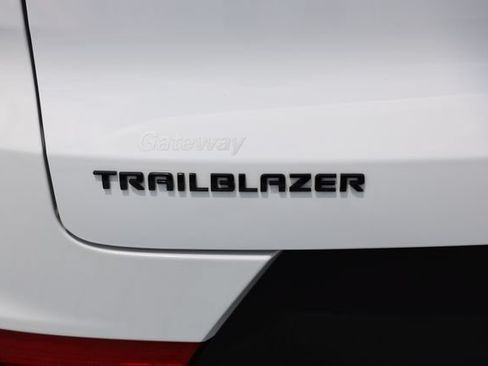 Used 2023 Chevrolet TrailBlazer LT w/ LPO, Blackout Package FWD image 42