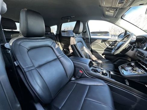Certified 2022 Lincoln Corsair AWD w/ Equipment Group 101A image 34