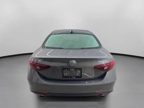 Used 2020 Alfa Romeo Giulia Ti w/ Quick Order Package 22X Lusso AWD/4WD image 8