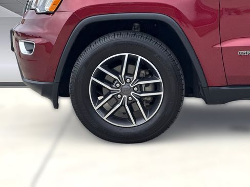 Used 2019 Jeep Grand Cherokee Limited AWD/4WD image 11