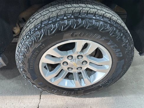 Used 2018 Chevrolet Tahoe LT AWD/4WD image 9