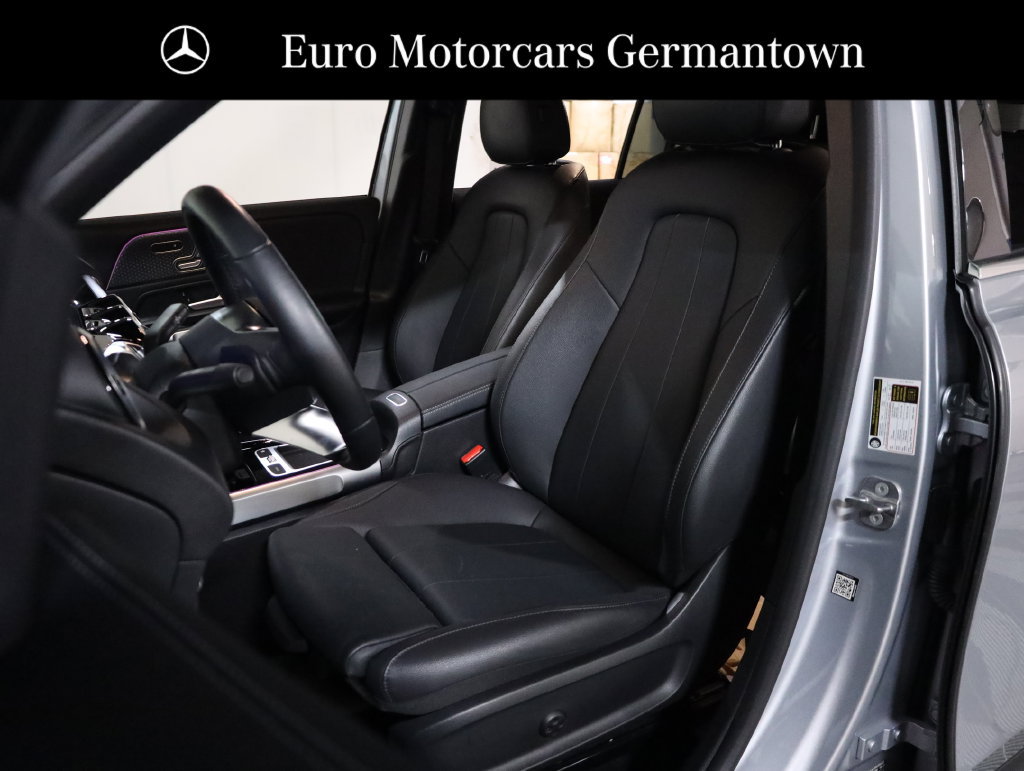 Used 2024 Mercedes-Benz EQB 300 4MATIC image 28