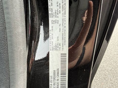 Used 2025 Chrysler Pacifica Select FWD image 28