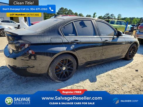 Used 2014 BMW 320i xDrive Sedan AWD/4WD image 4